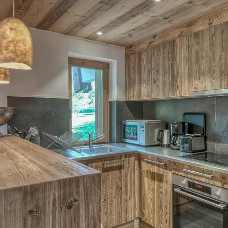 Apartamento T3 Renove Avec Terrasse A 800m Du Centre De Megeve, Parking Et Wifi Inclus - Fr-1-453-166